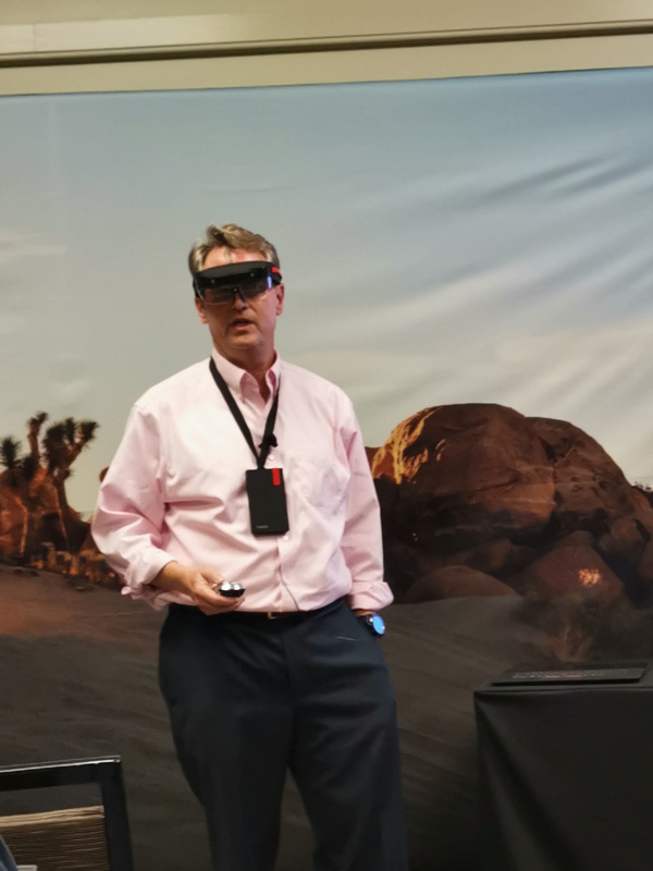 Lenovo Mixed Reality